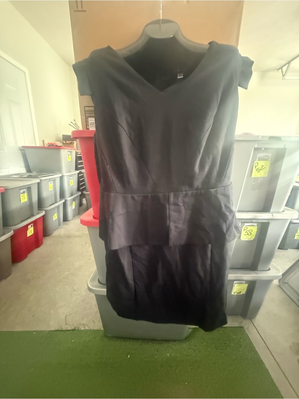 Black V-Neck Peplum Dress - Classic Women's Dress p52